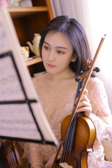 欧美二品道不卡免费视频